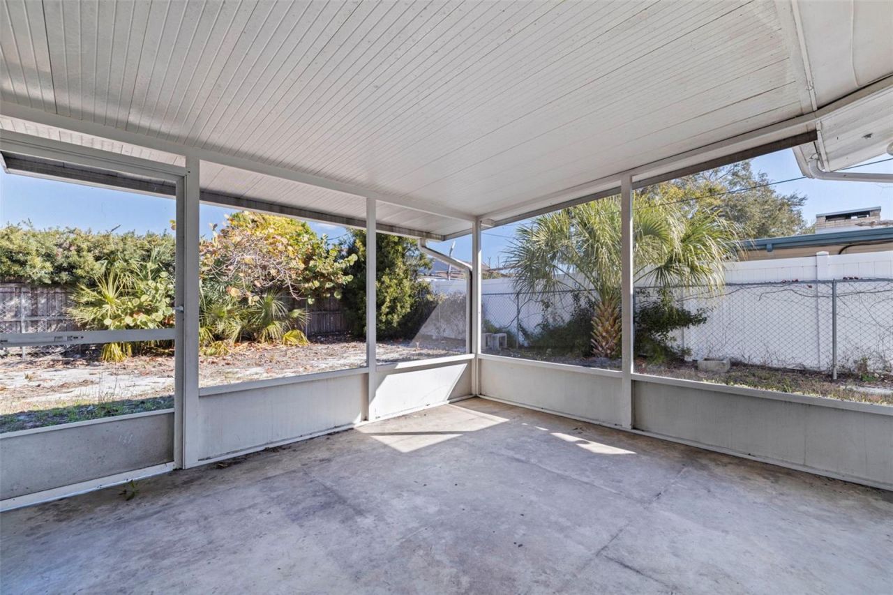 1013 55th Terrace S, Saint Petersburg, FL 33705 Photo