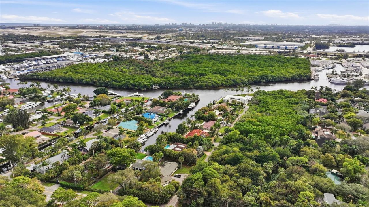 2221 SW 28th Way, Fort Lauderdale, FL 33312 Photo