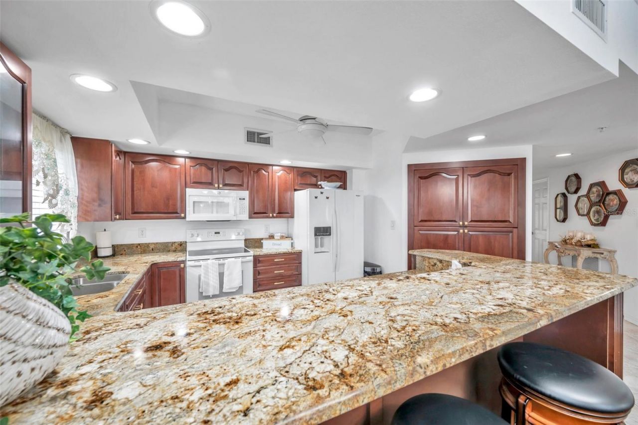 1200 Country Club Drive , Unit 2106, Largo, FL 33771 Photo