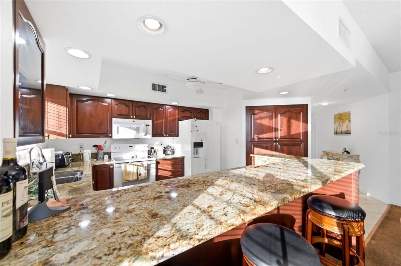 1200 Country Club Drive , Unit 2106, Largo, FL 33771 Photo