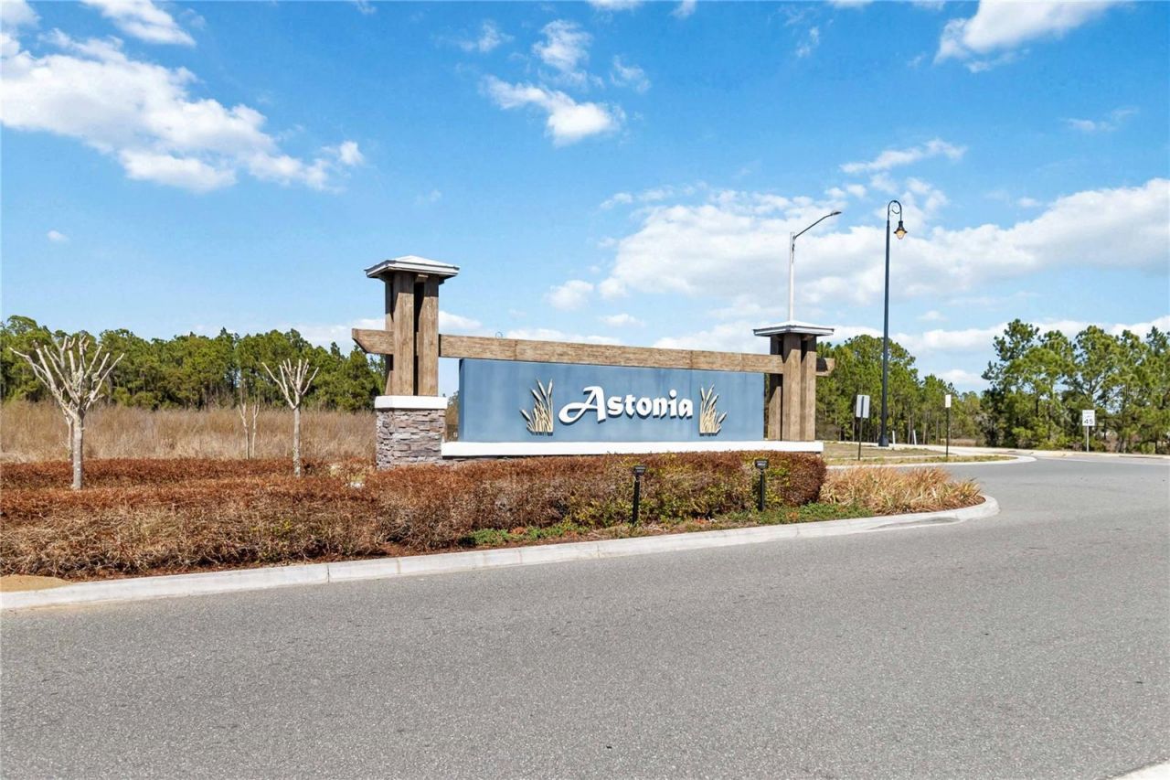 1528 Eucalyptus Way, Davenport, FL 33837 Photo