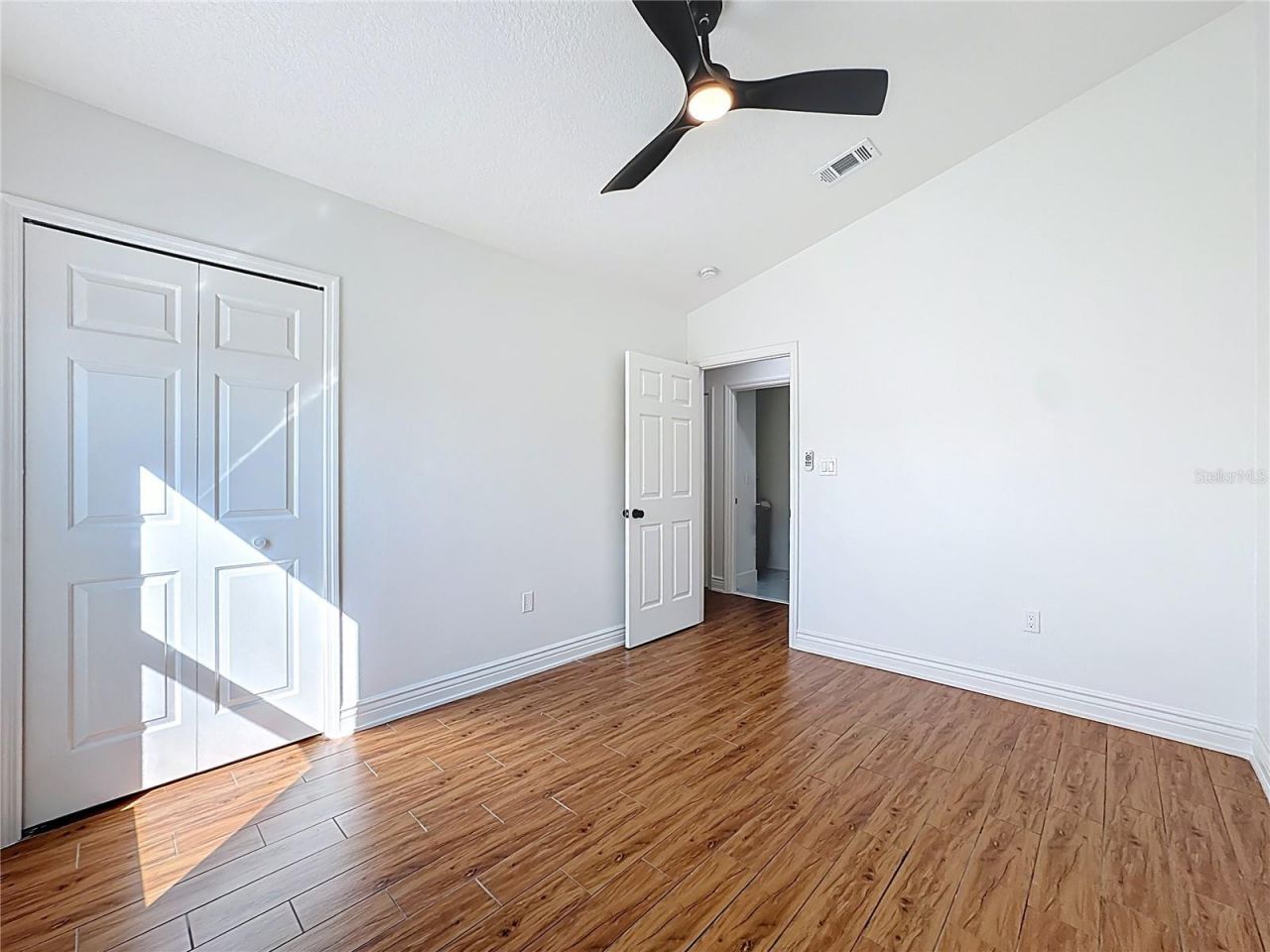 36751 Sundance Drive , Grand Island, FL 32735 Photo