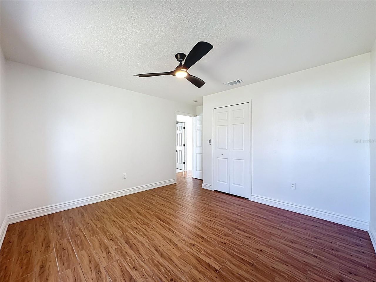 36751 Sundance Drive , Grand Island, FL 32735 Photo