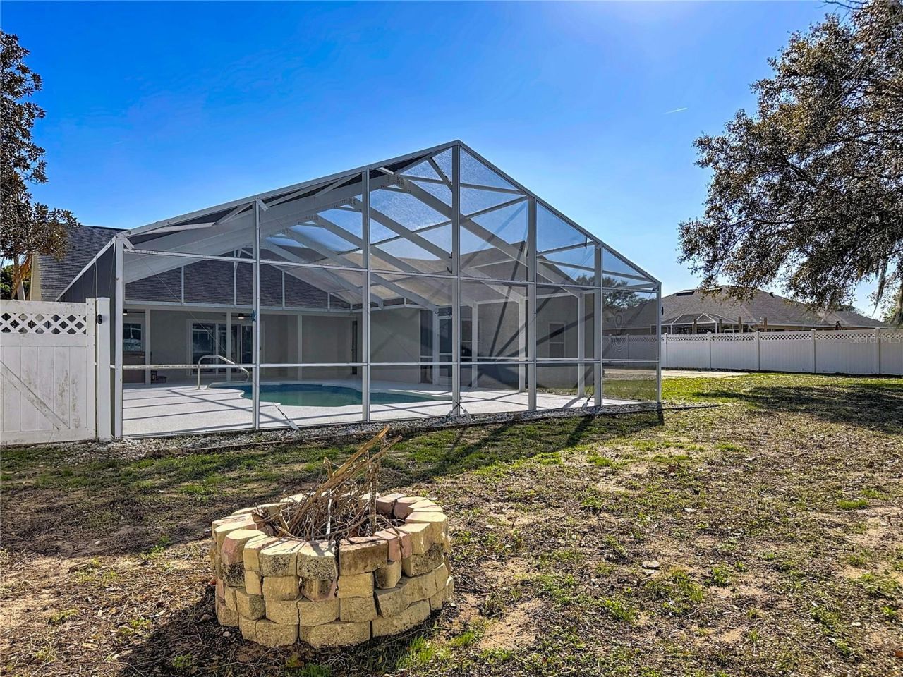 36751 Sundance Drive , Grand Island, FL 32735 Photo