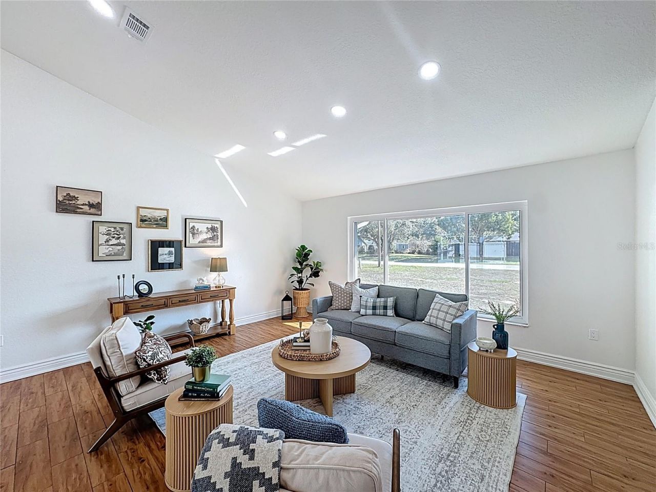 36751 Sundance Drive , Grand Island, FL 32735 Photo