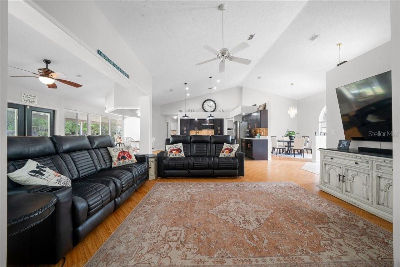 11831 SW Highway 484, Dunnellon, FL 34432 Photo