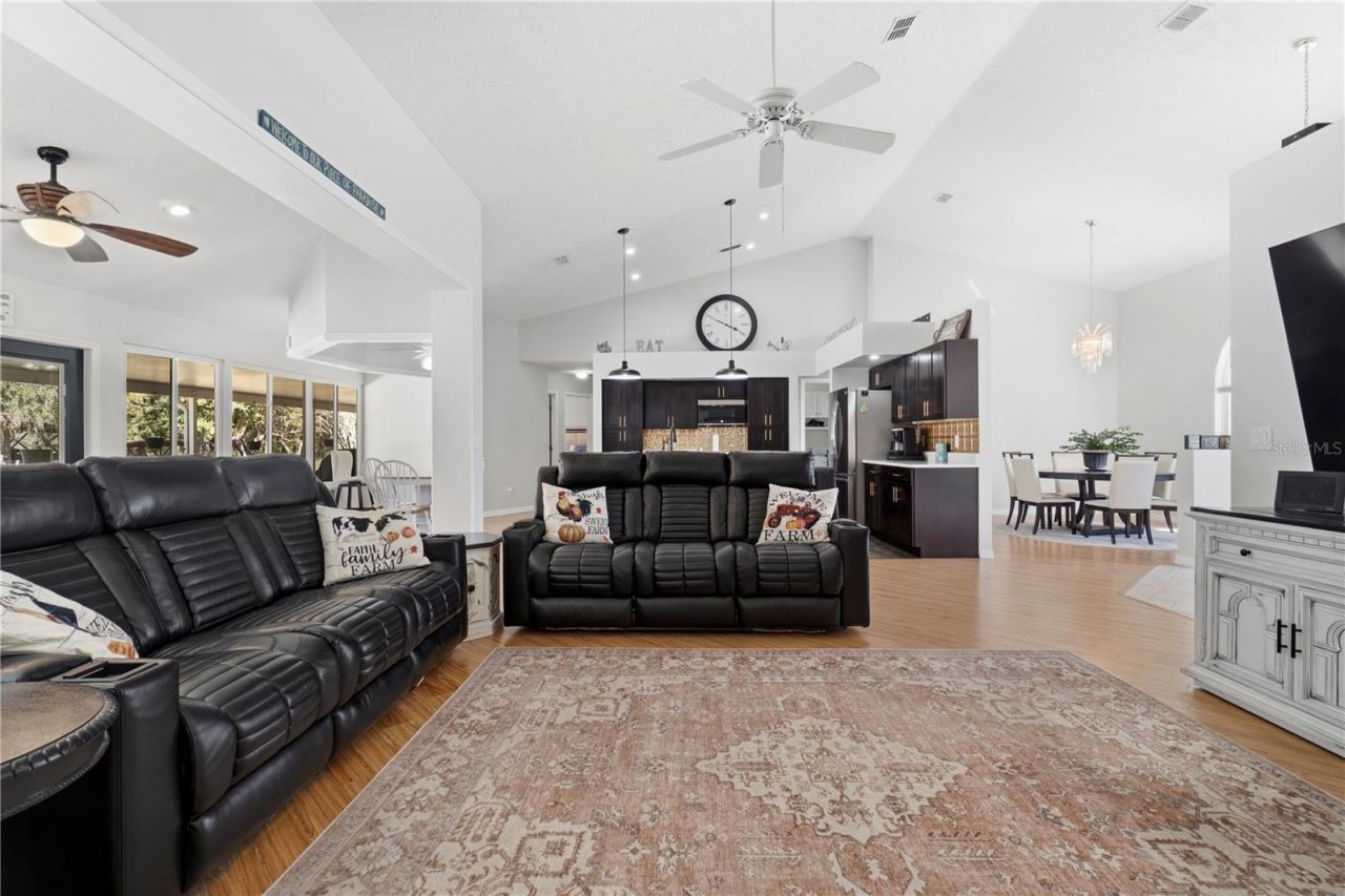 11831 SW Highway 484, Dunnellon, FL 34432 Photo