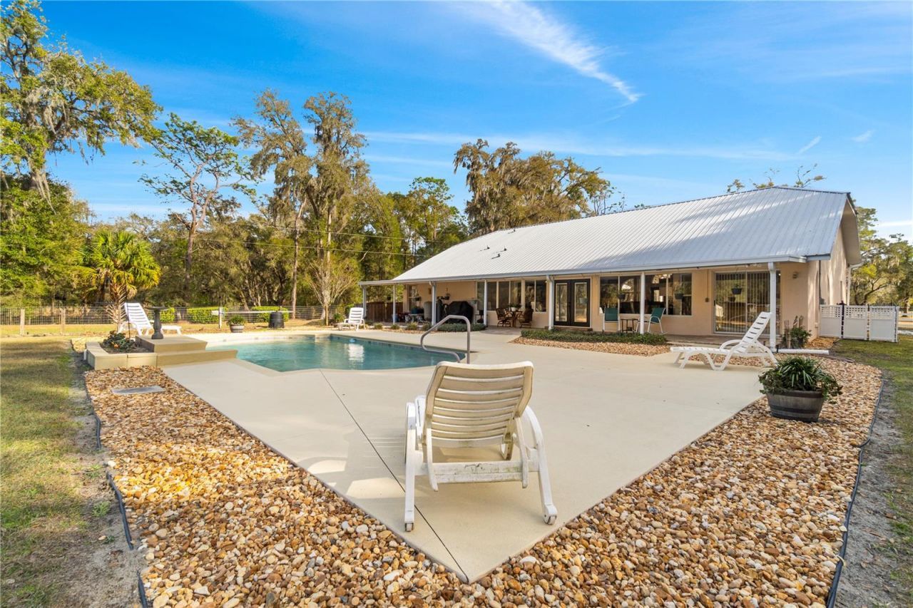 11831 SW Highway 484, Dunnellon, FL 34432 Photo