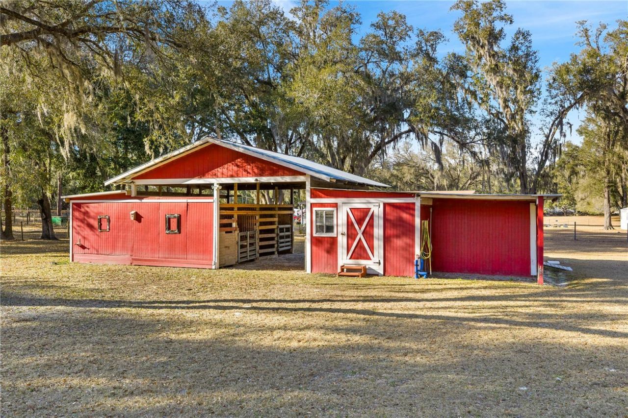 11831 SW Highway 484, Dunnellon, FL 34432 Photo