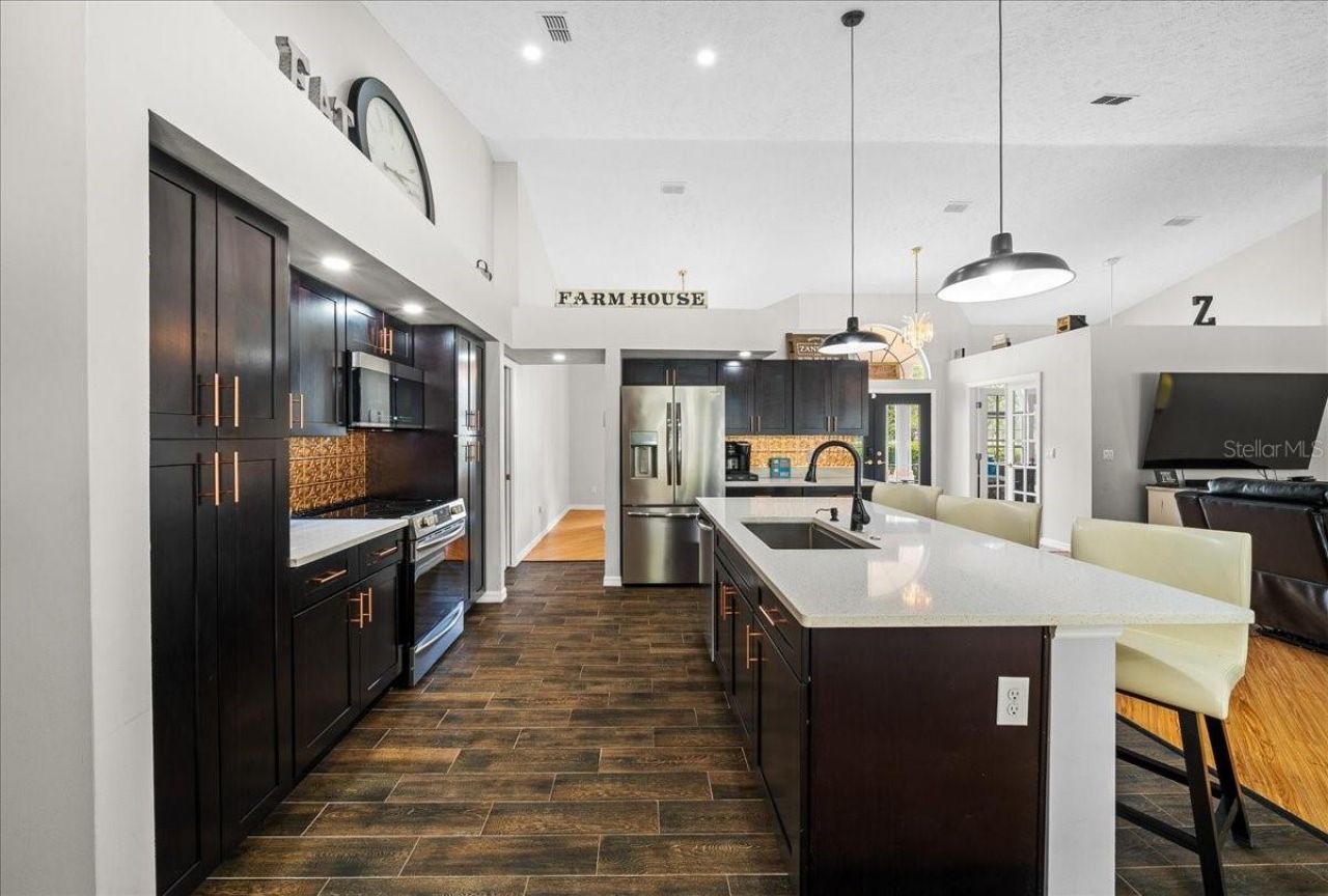 11831 SW Highway 484, Dunnellon, FL 34432 Photo