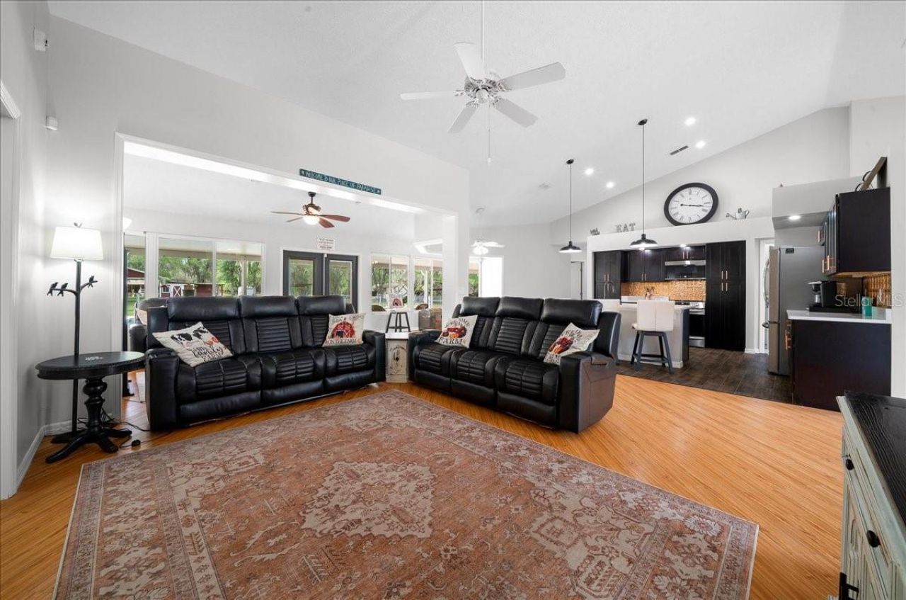 11831 SW Highway 484, Dunnellon, FL 34432 Photo