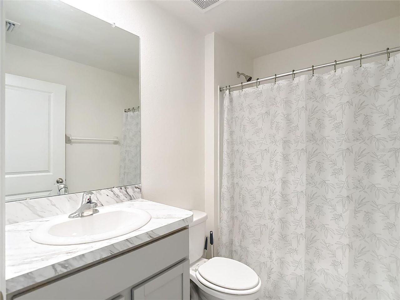 35668 Doveland Drive, Zephyrhills, FL 33541 Photo