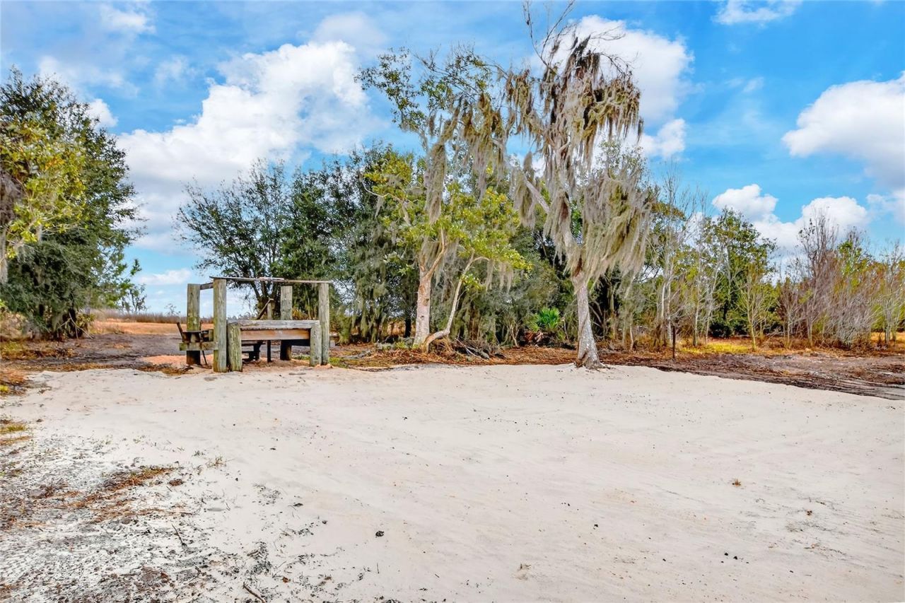 Lake Buffum Road E, Fort Meade, FL 33841 Photo