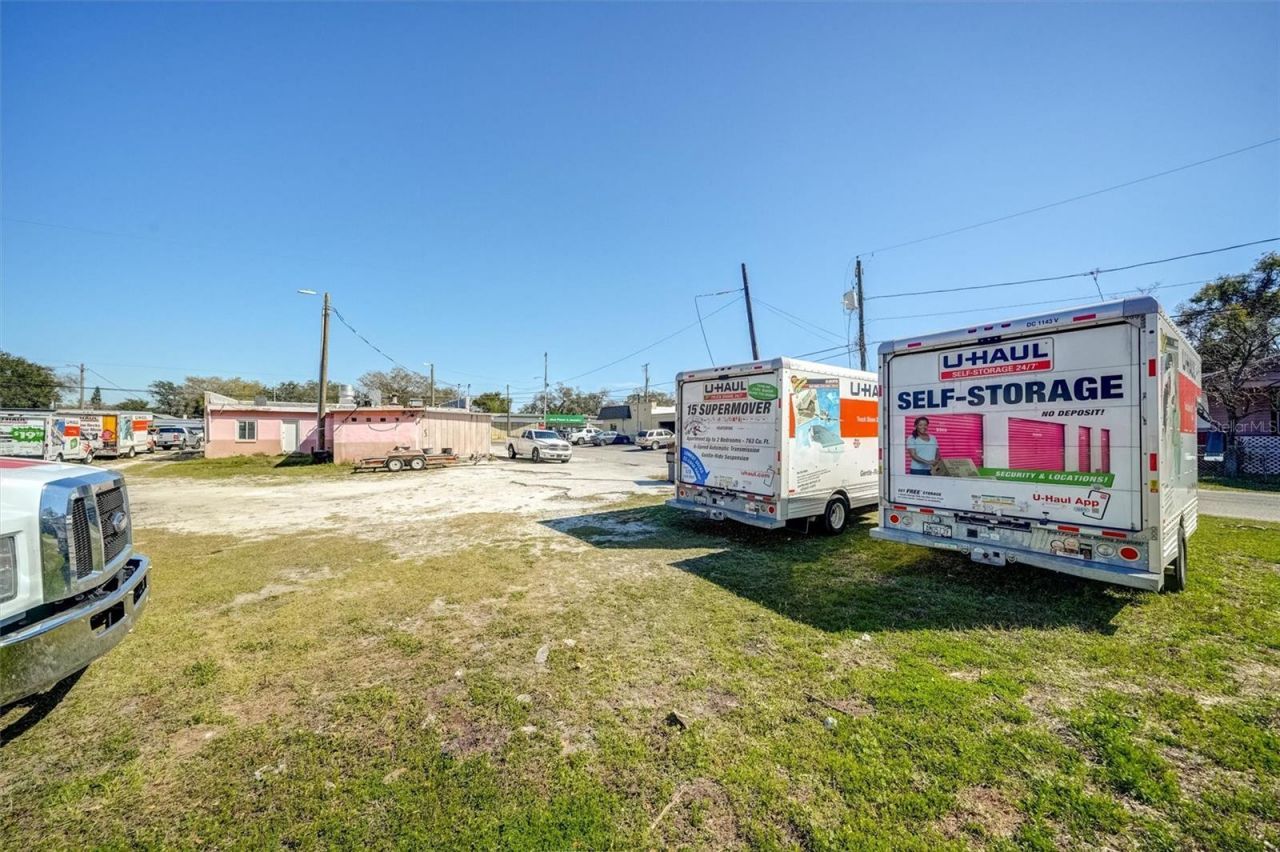 5202 N Nebraska Avenue E, Tampa, FL 33603 Photo