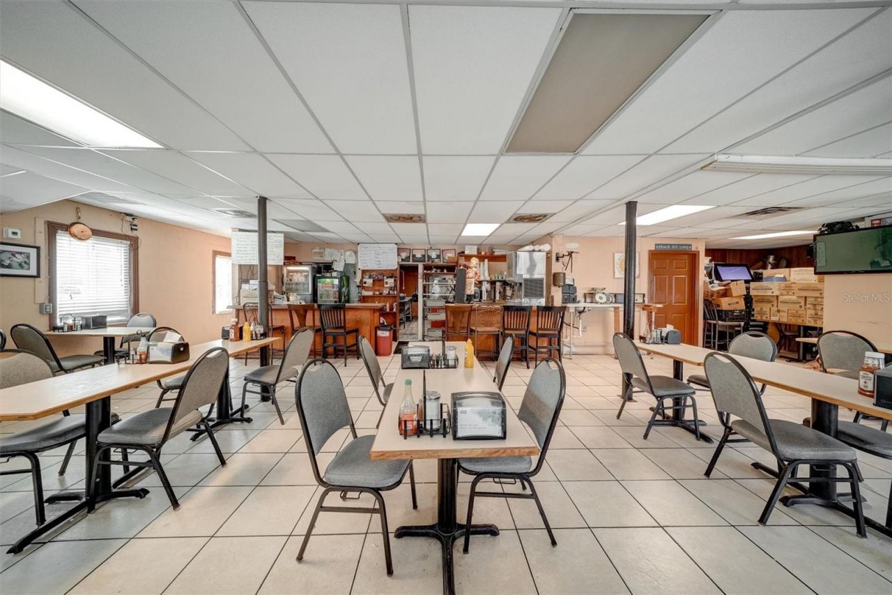 5202 N Nebraska Avenue E, Tampa, FL 33603 Photo