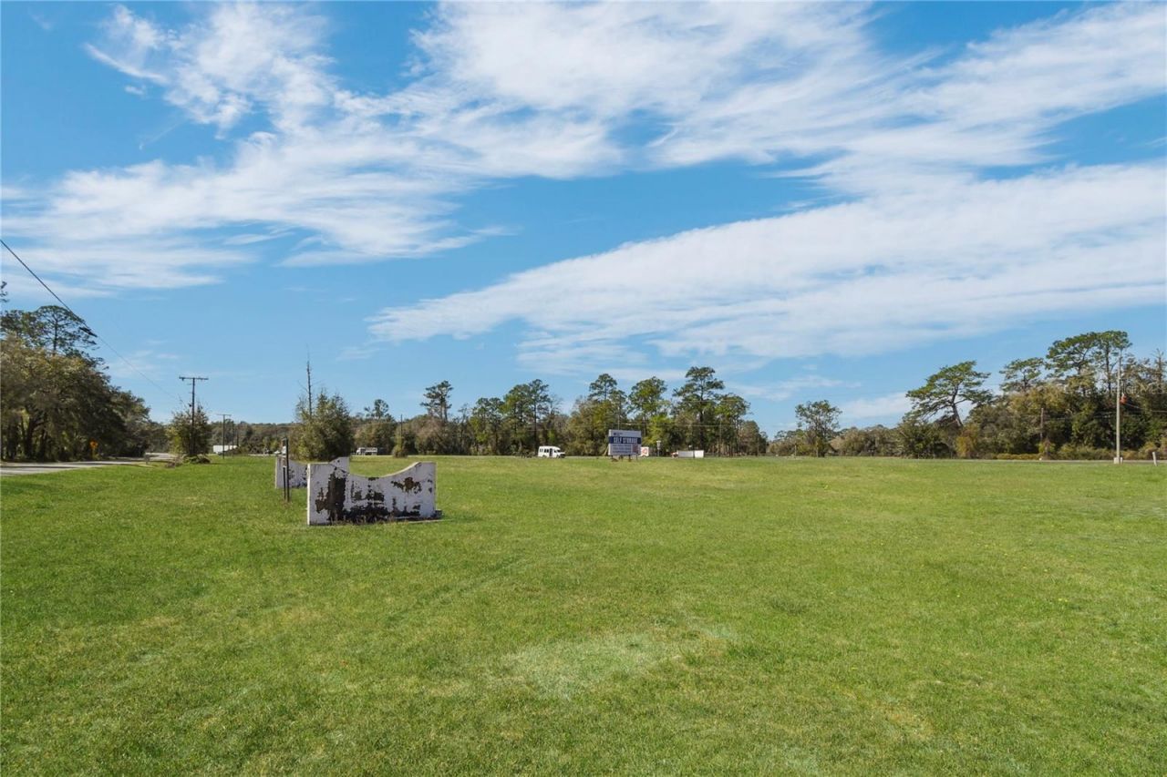 9150 SE County Road 221 , Hampton, FL 32044 Photo