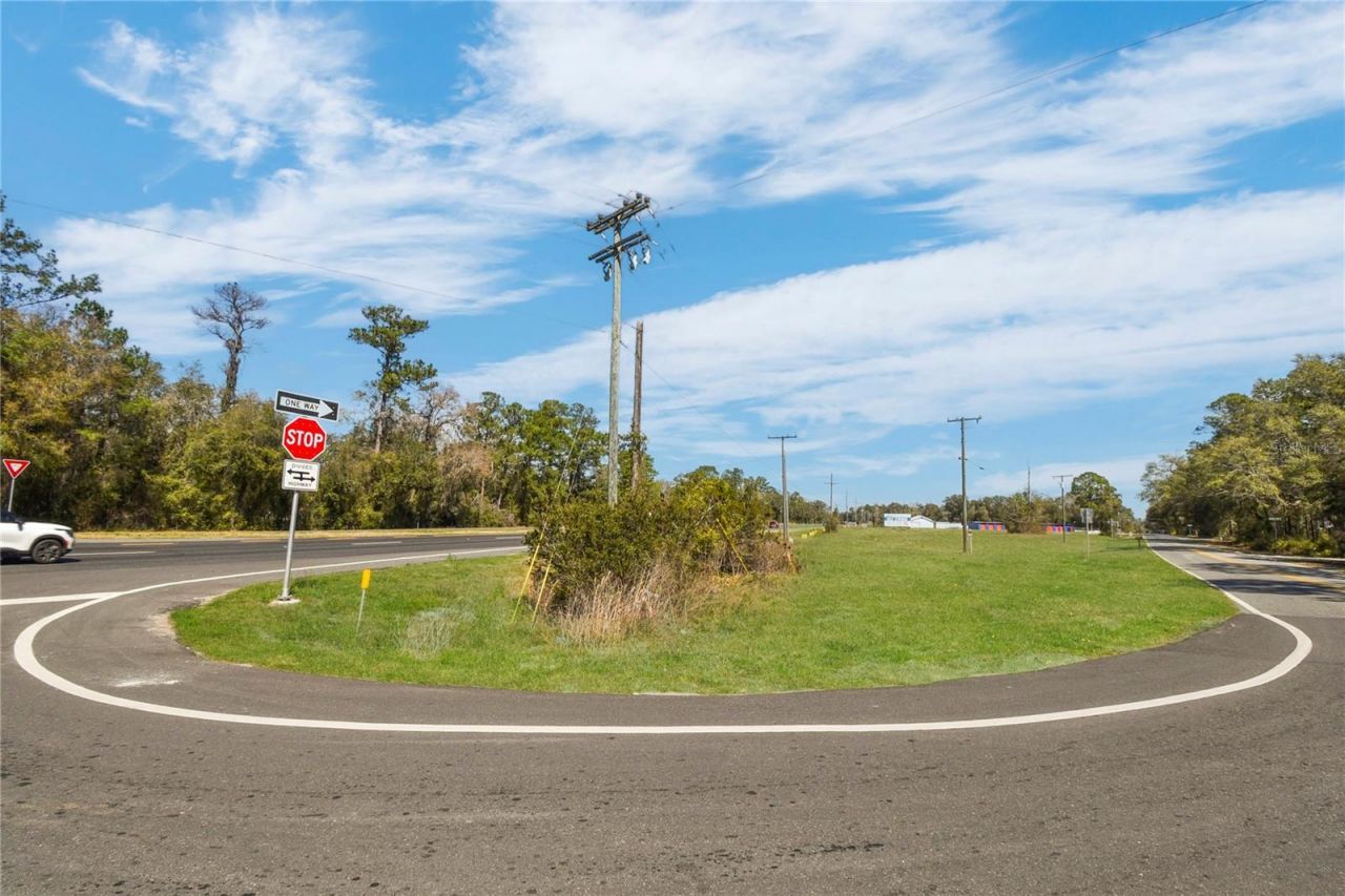 9150 SE County Road 221 , Hampton, FL 32044 Photo