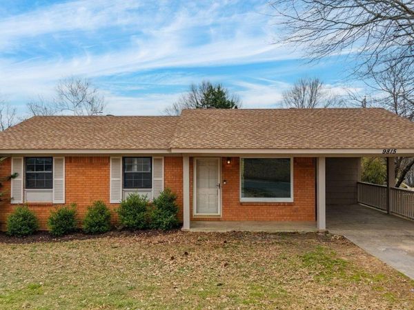 9815 Brooks Ln Lane, Little Rock, AR 72205
