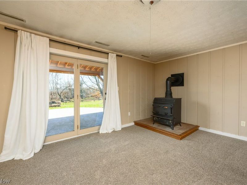 10299 Hunting Hills Avenue NE, Hartville, OH 44632 Photo 20