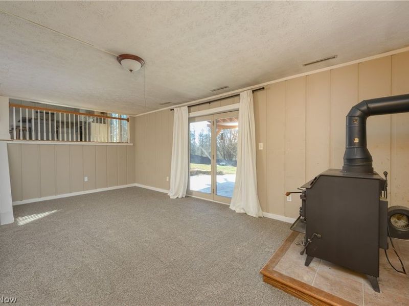 10299 Hunting Hills Avenue NE, Hartville, OH 44632 Photo 21