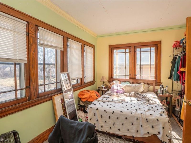 370 Wildwood Avenue, Akron, OH 44320 Photo 13