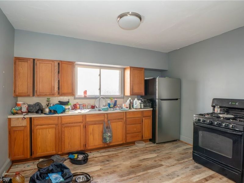 370 Wildwood Avenue, Akron, OH 44320 Photo 21