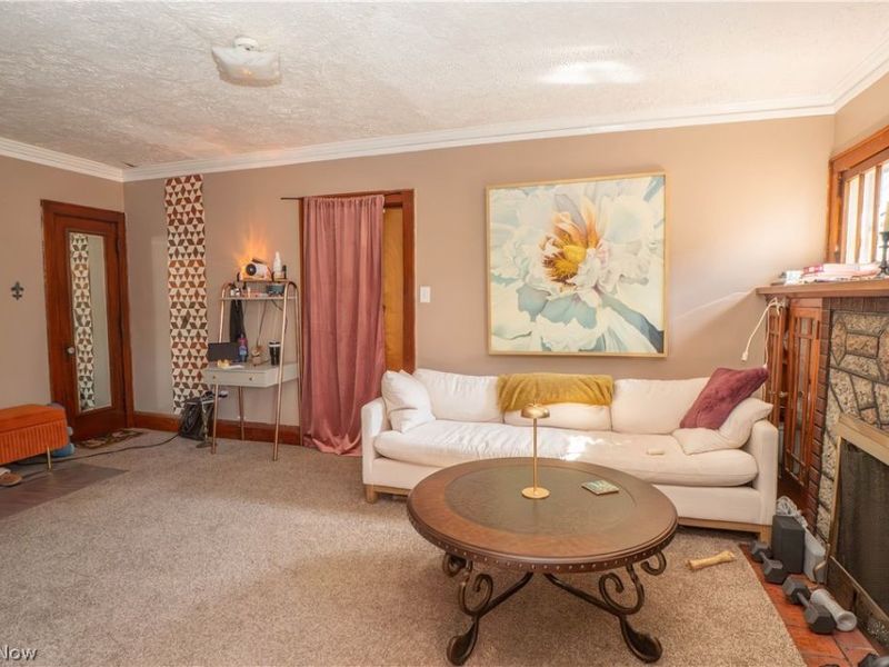 370 Wildwood Avenue, Akron, OH 44320 Photo 5