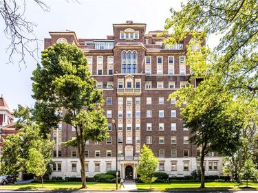 925 Delaware Avenue, Unit 8A, Buffalo, NY 14209