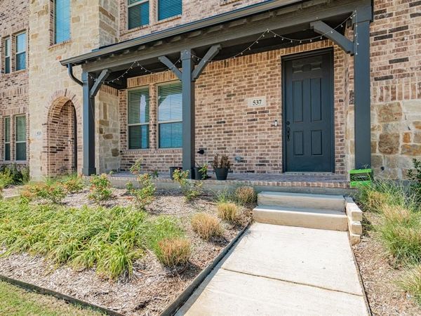 537 Parkside Drive, Argyle, TX 76226