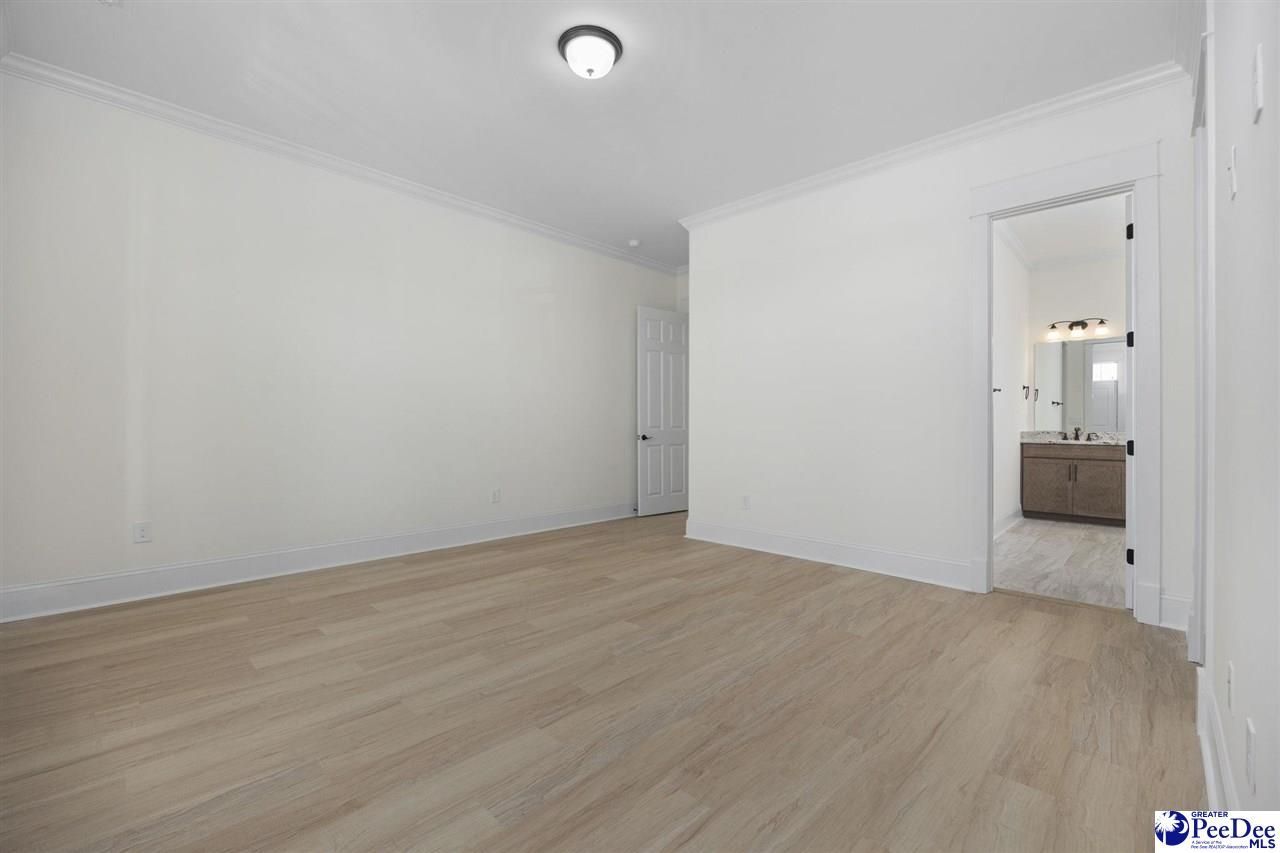 976 Farrow Parkway Unit B Photo 13