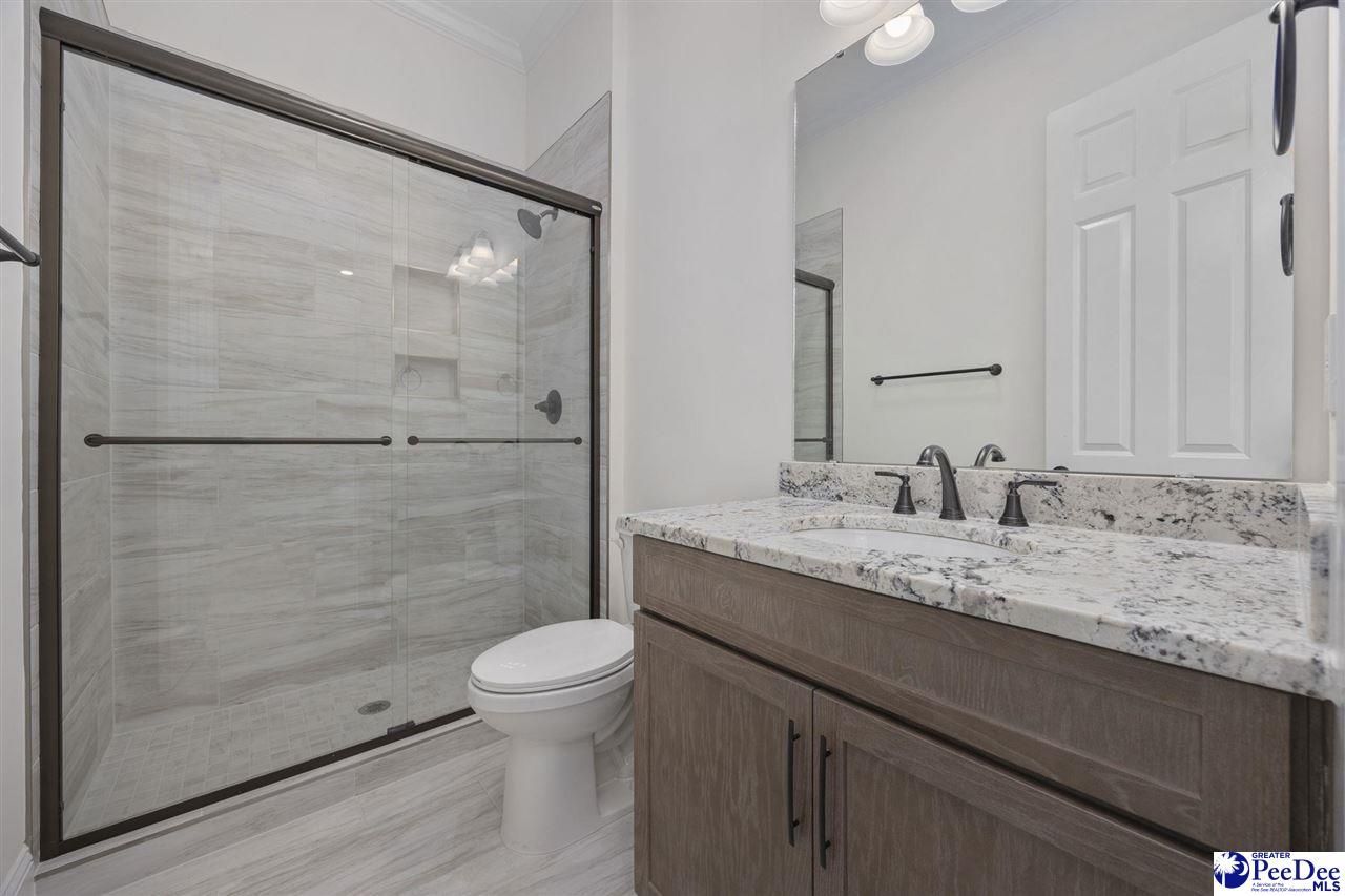 976 Farrow Parkway Unit B Photo 17