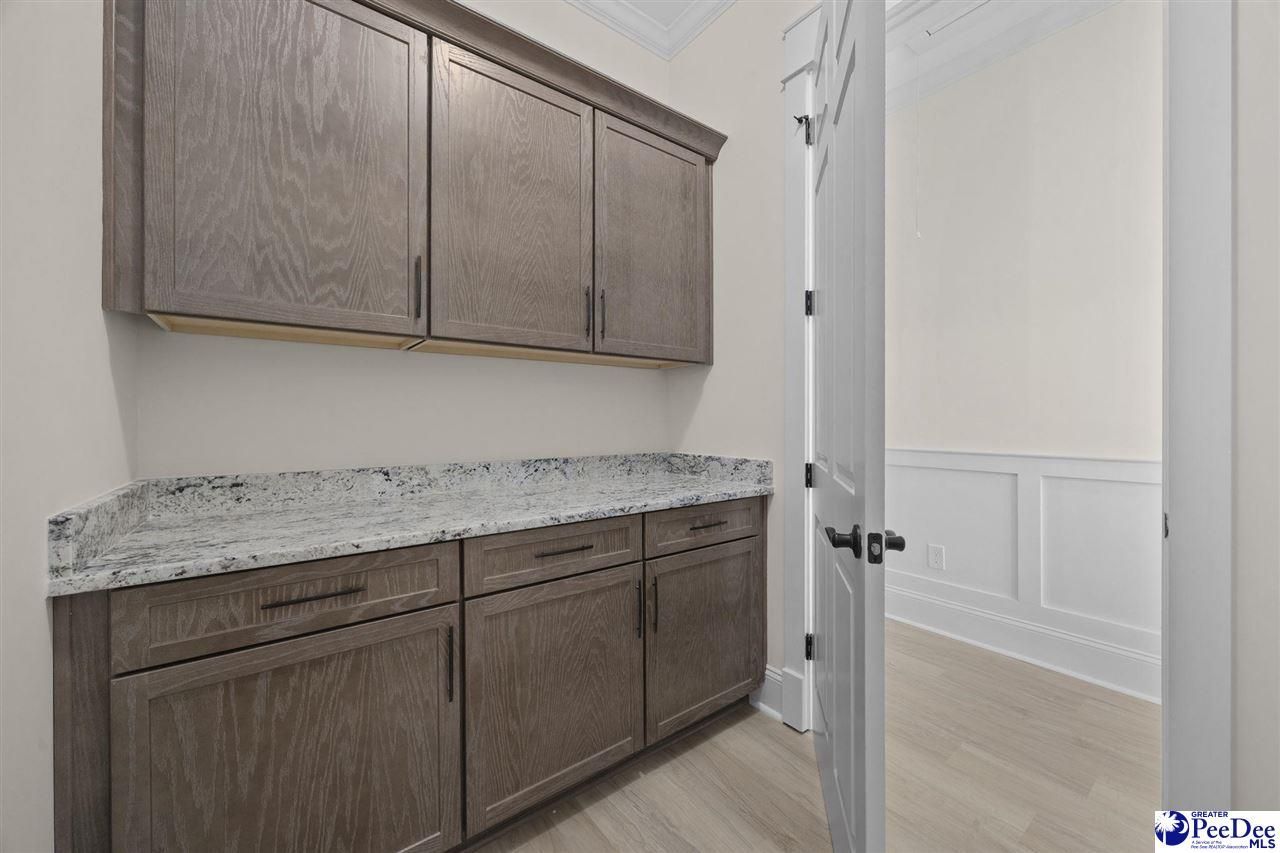 976 Farrow Parkway Unit B Photo 19