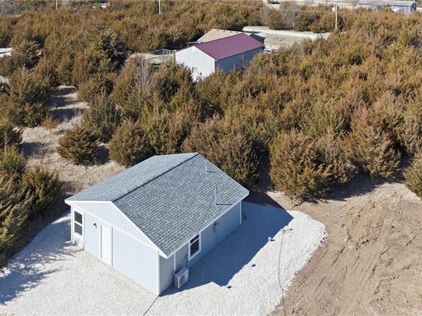 61 Maple Drive, Linn Valley, KS 66040