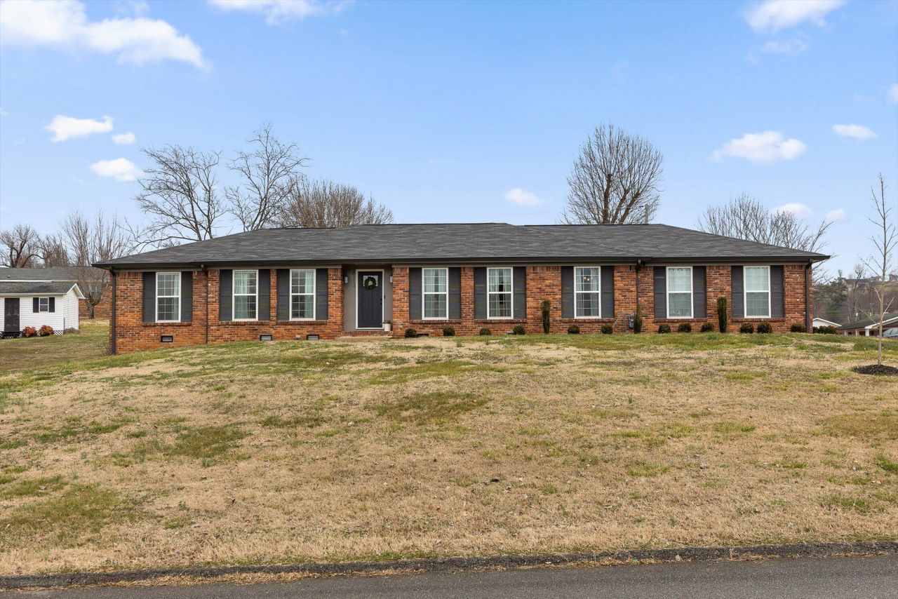 8113 Holly Hills Lane, Chattanooga, TN 37421 Main Photo