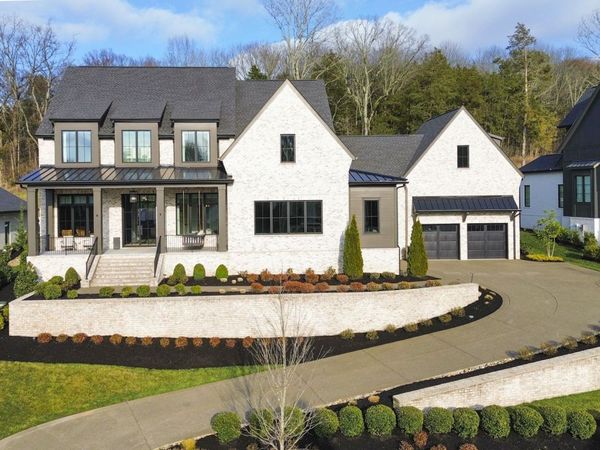 8135 Heirloom Blvd, College Grove, TN 37046