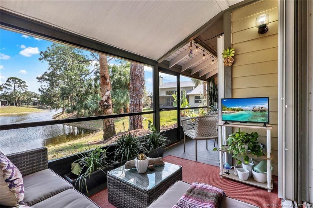 630 NE Wax Myrtle Way, Jensen Beach, FL 34957 Photo