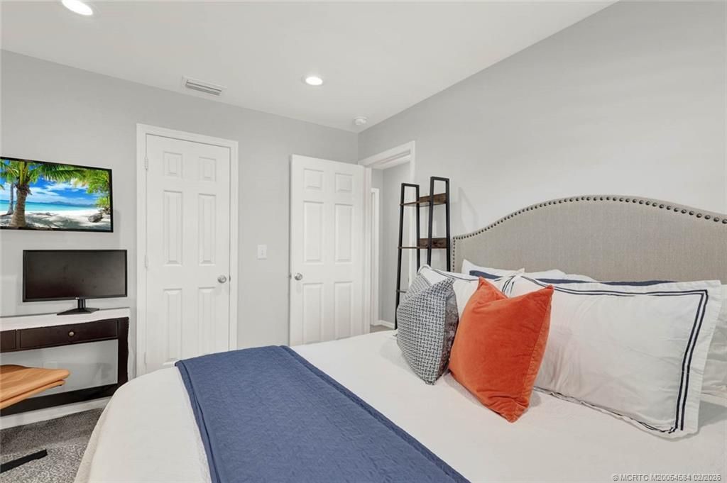 630 NE Wax Myrtle Way, Jensen Beach, FL 34957 Photo