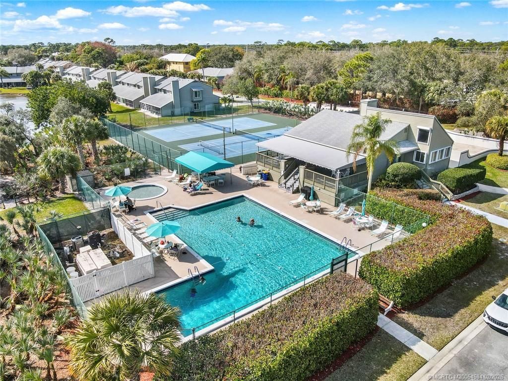 630 NE Wax Myrtle Way, Jensen Beach, FL 34957 Photo