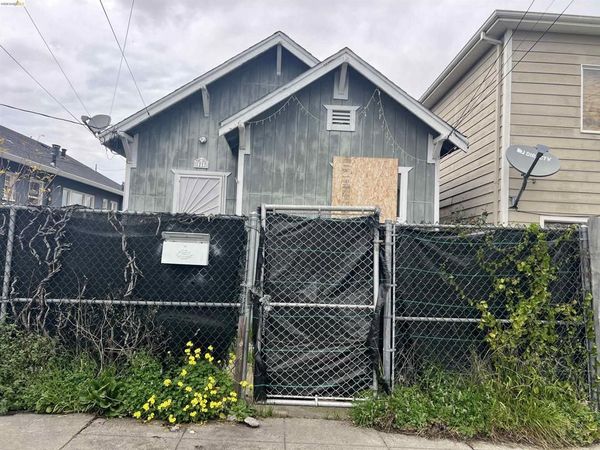 1217 1217 82Nd Ave, Oakland, CA 94621