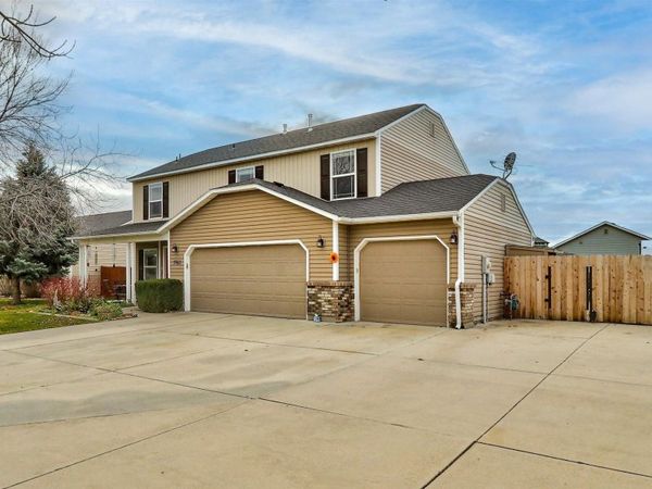 17613 N Armstead Ave, Nampa, ID 83687