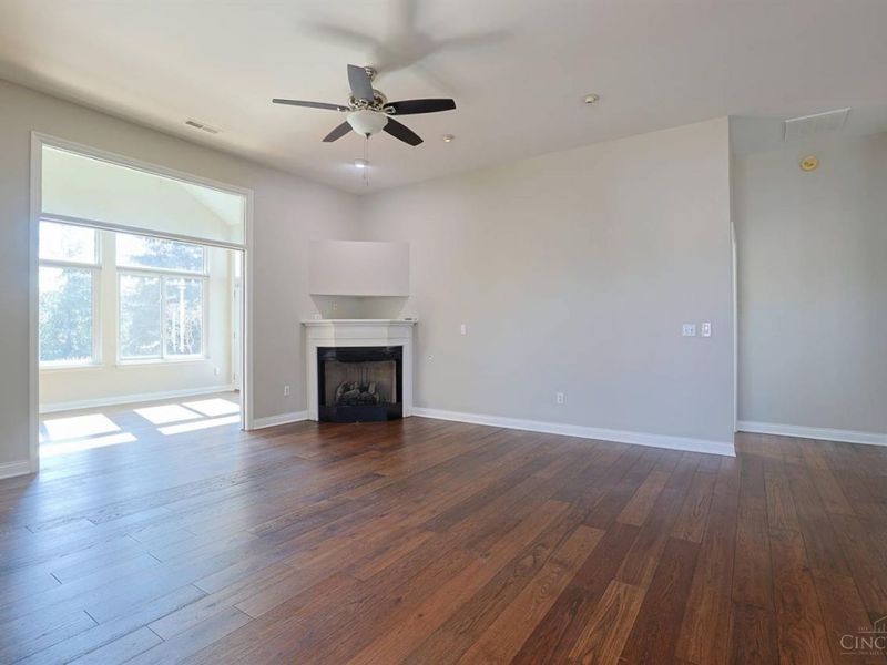 3856 Sandtrap Circle, Mason, OH 45040 Photo 2