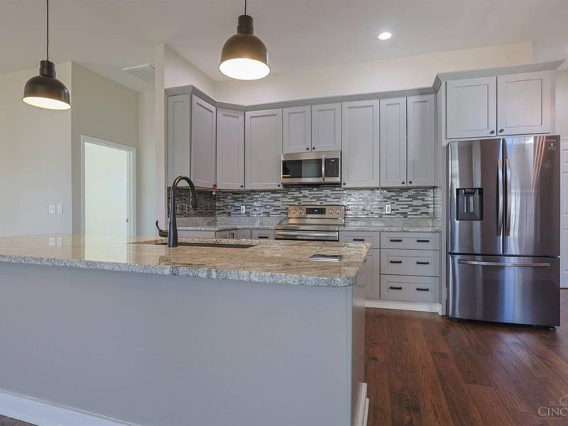 3856 Sandtrap Circle, Mason, OH 45040 Photo 9