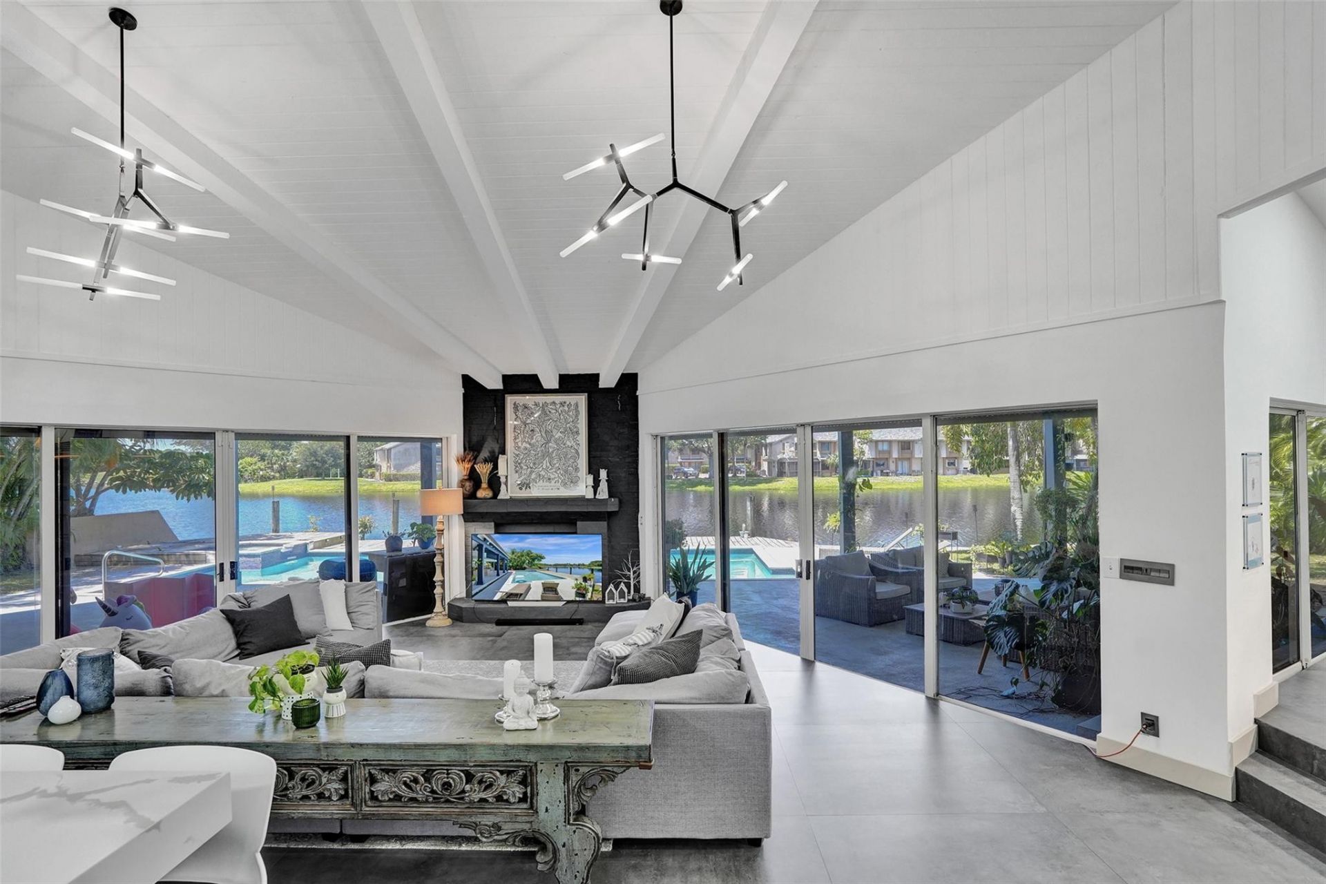 349 Jacaranda Drive, Plantation, FL 33324 Photo