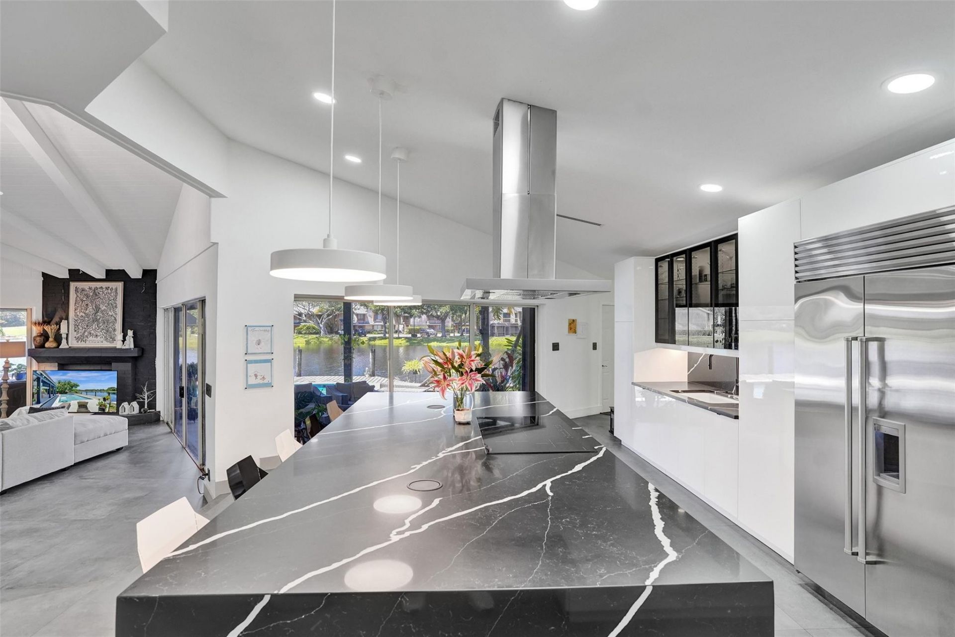 349 Jacaranda Drive, Plantation, FL 33324 Photo