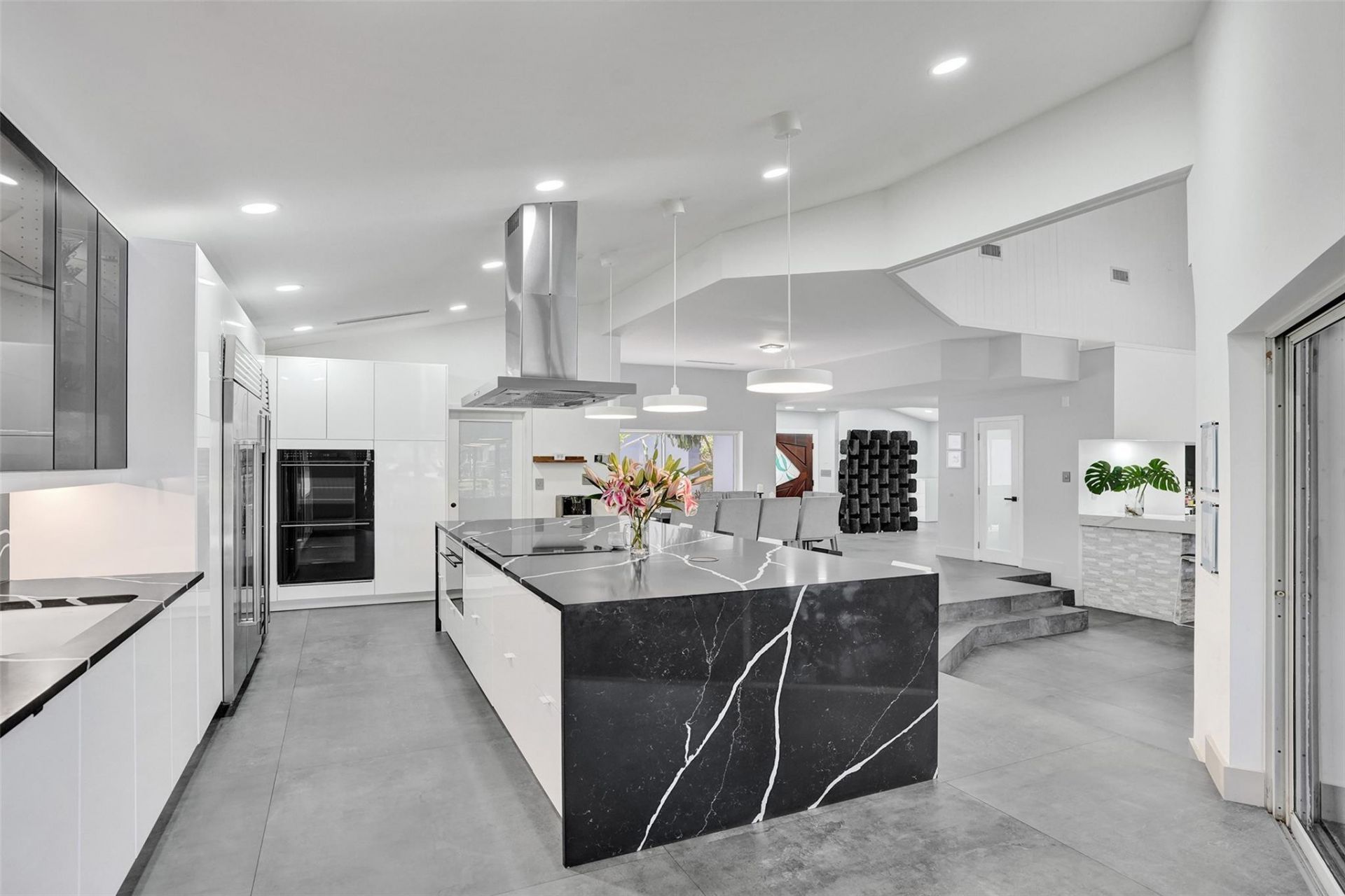 349 Jacaranda Drive, Plantation, FL 33324 Photo