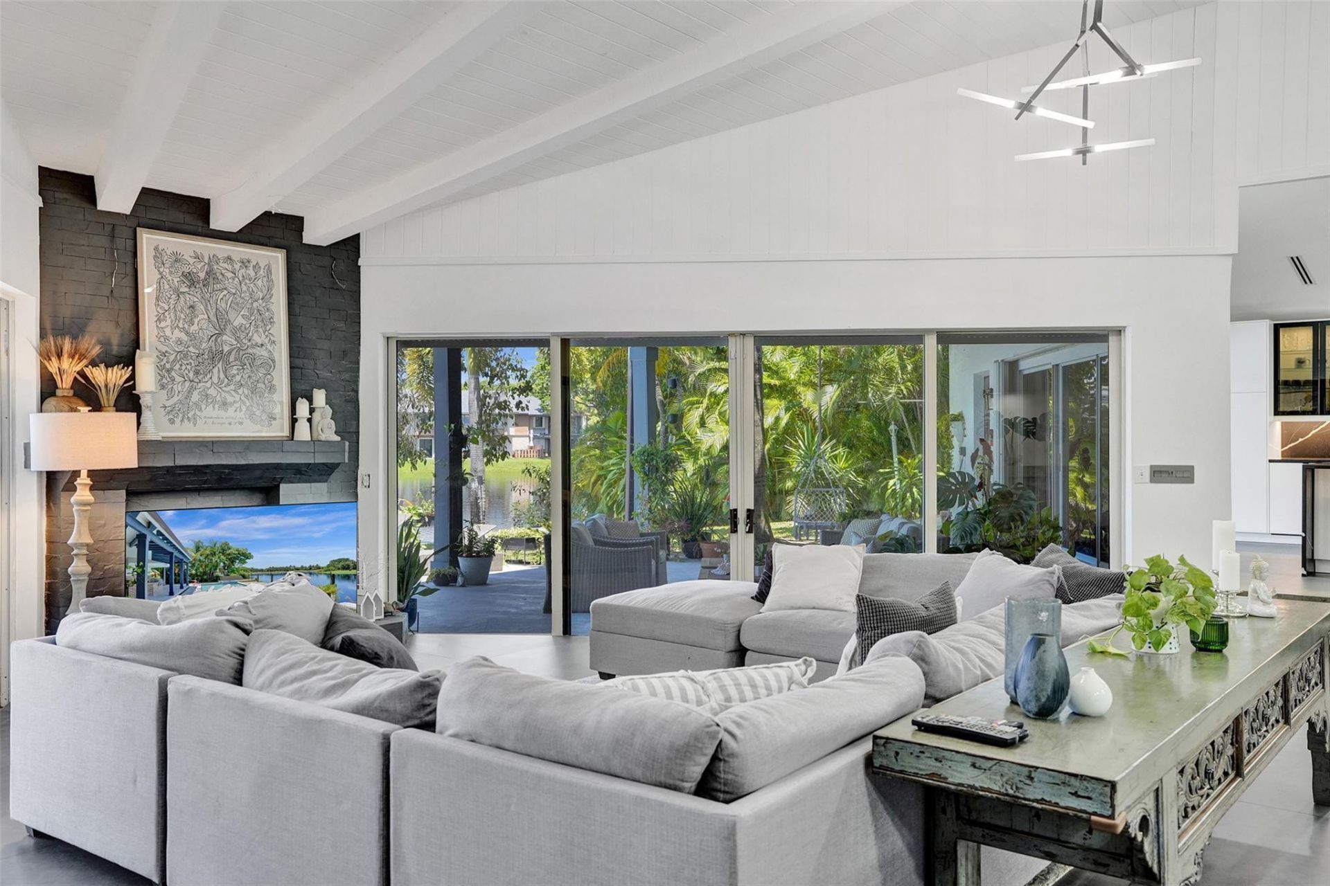 349 Jacaranda Drive, Plantation, FL 33324 Photo