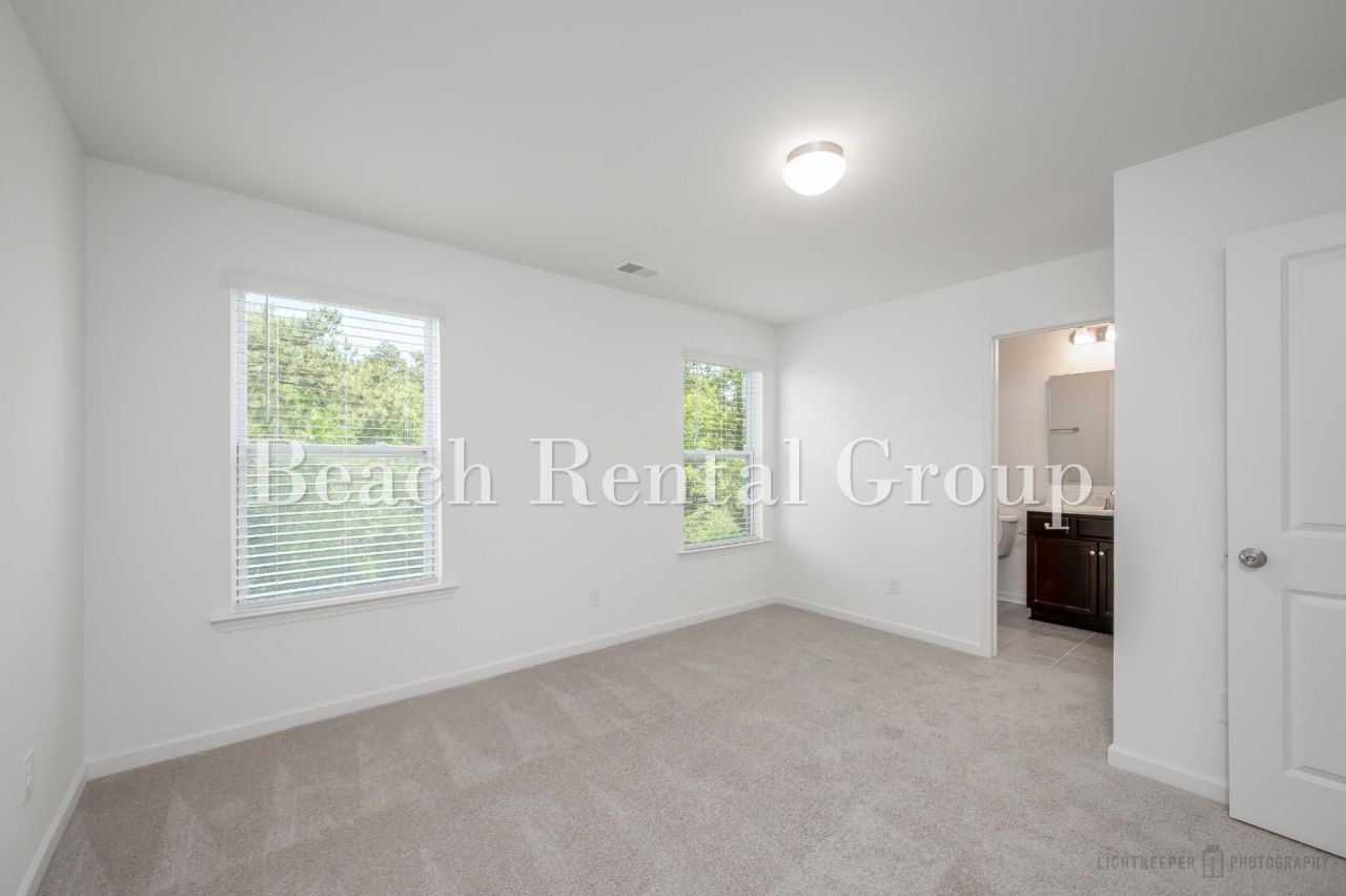 209 Banbury Ln.  Photo 16