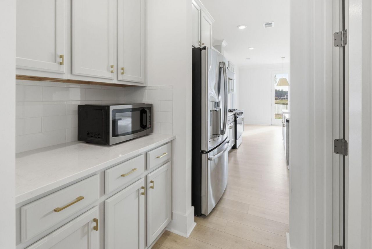 1008 Field Sparrow Drive Photo 16