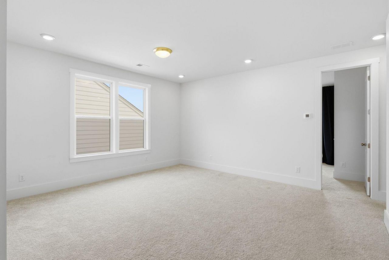 1008 Field Sparrow Drive Photo 22