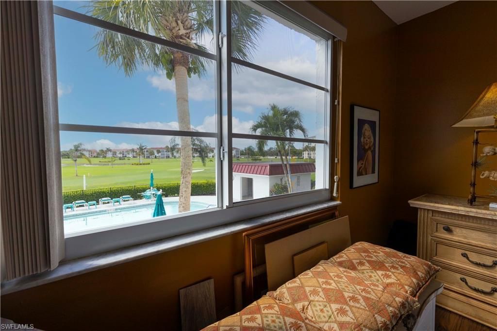 37 High Point Cir E, Unit 209, Naples, FL 34103 Photo